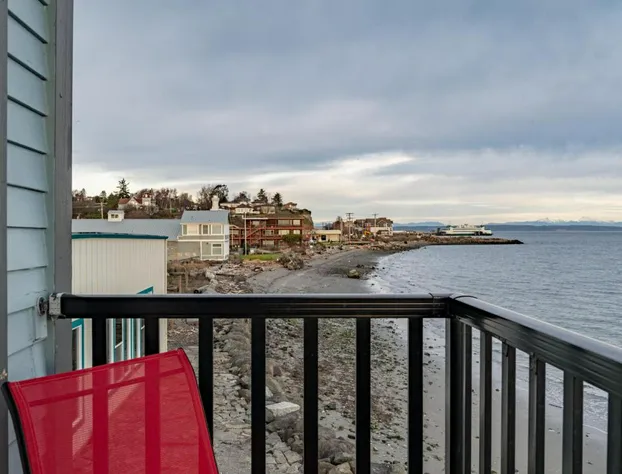 Water Front Inn hotel detail image 4