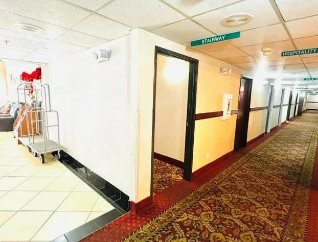 Studio 6 Suites Portland OR- I-5 OHSU hotel detail image 3