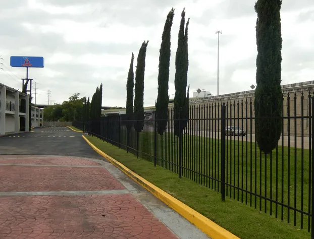 Studio 6-Houston, TX - Intercontinental Airport South hotel detail image 3