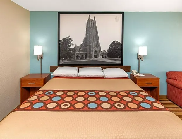 Super 8 by Wyndham Burlington NC hotel detail image 4