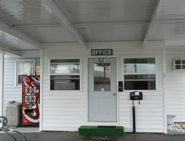 Great Lakes Motel hotel detail image 2