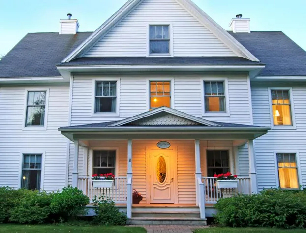 Eagle Harbor Inn hotel detail image 2