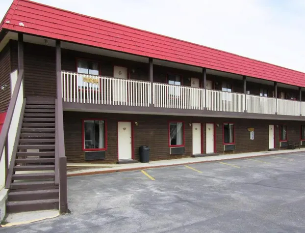 Traveler's Lodge hotel detail image 1