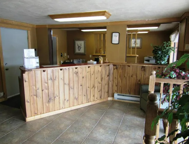 Traveler's Lodge hotel detail image 4