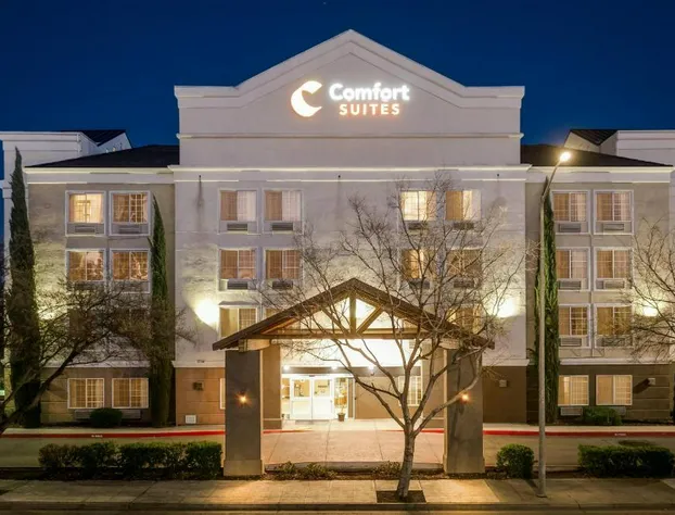 Comfort Suites hotel detail image 3