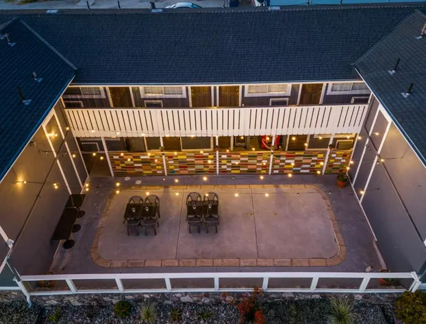 Gateway Lodge hotel detail image 3