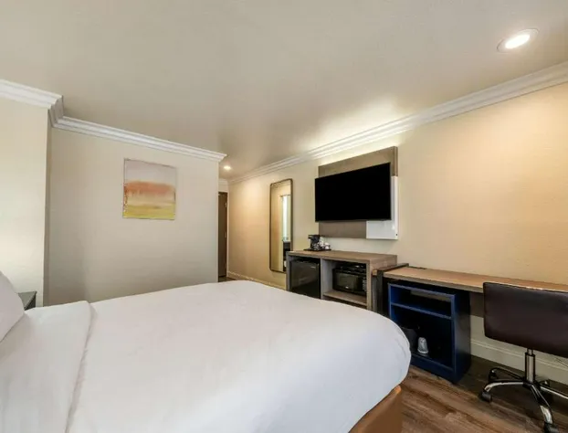Comfort Inn Gilroy hotel detail image 4