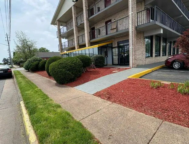 Super 8 by Wyndham Manassas hotel detail image 3