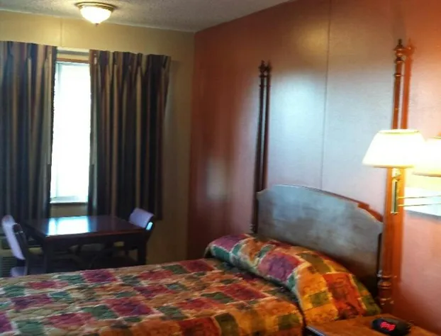 Carefree Inn Flatonia hotel detail image 3