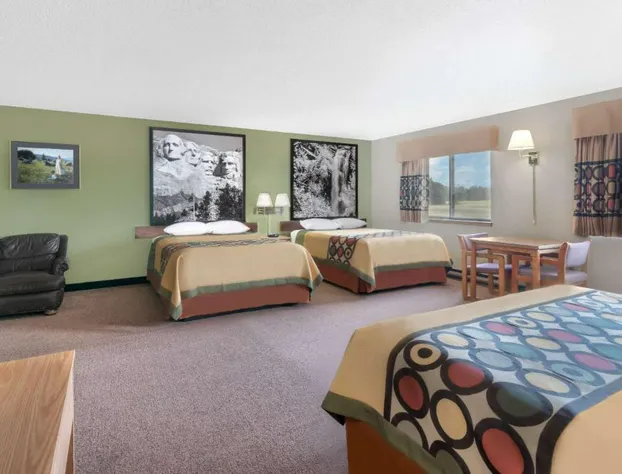 Super 8 by Wyndham Winner SD hotel detail image 2