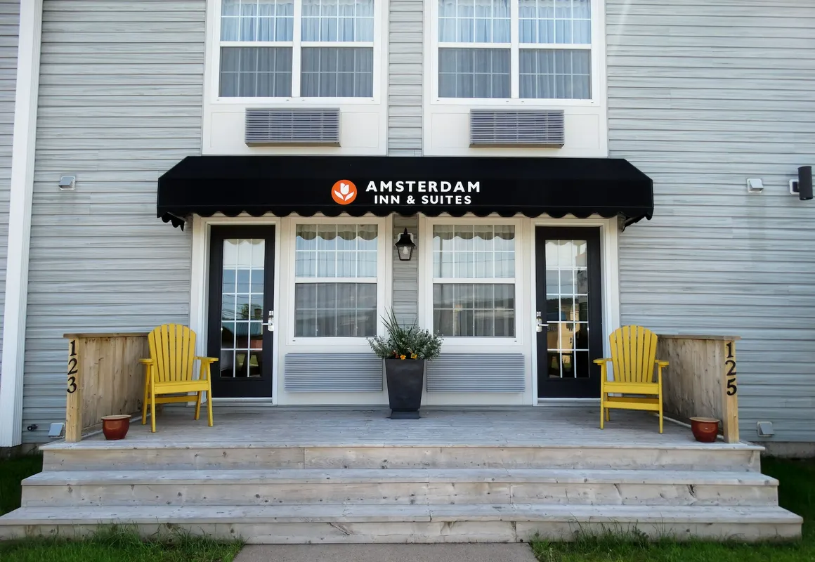 Amsterdam Inn & Suites Moncton hotel hero