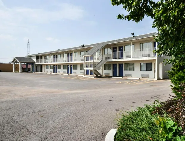 Motel 6 Saint Joseph, MO hotel detail image 1