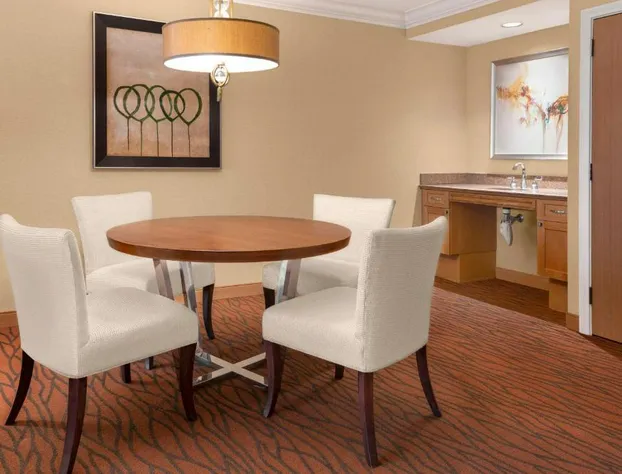 Hilton Orange County/Costa Mesa hotel detail image 3