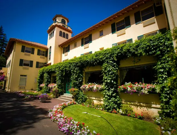 Columbia Gorge Hotel and Spa hotel detail image 2