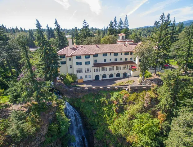 Columbia Gorge Hotel and Spa hotel detail image 4