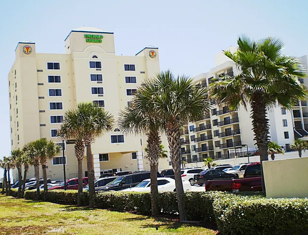 Emerald Shores Resort hotel detail image 2