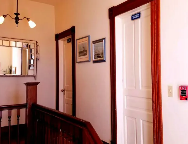 Captain's Inn at Moss Landing hotel detail image 4