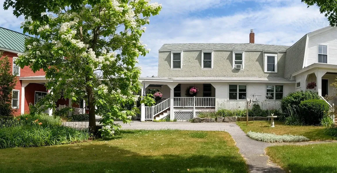 Maple Hill Farm Inn hotel hero