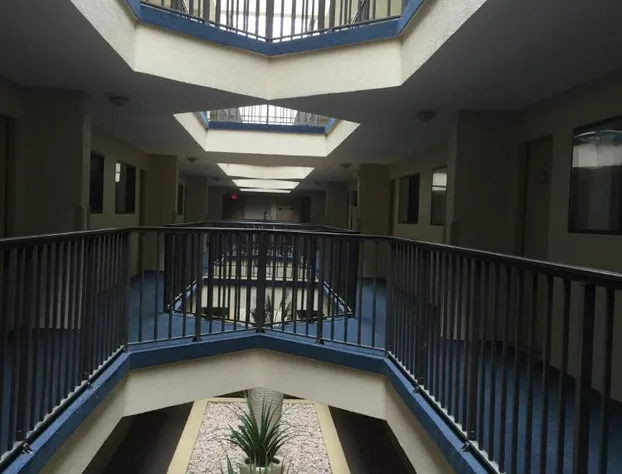 Brighton Suites Hotel hotel detail image 3