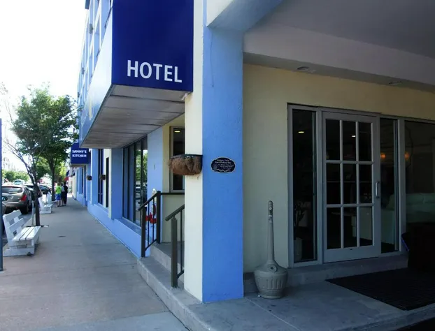 Brighton Suites Hotel hotel detail image 4