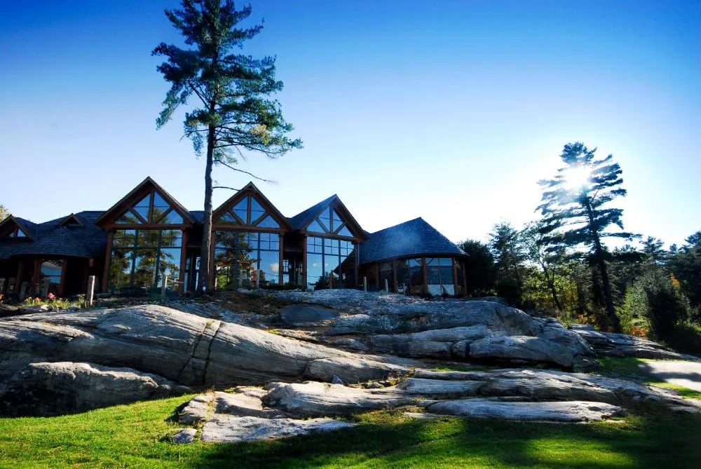 Rocky Crest Golf Resort hotel hero