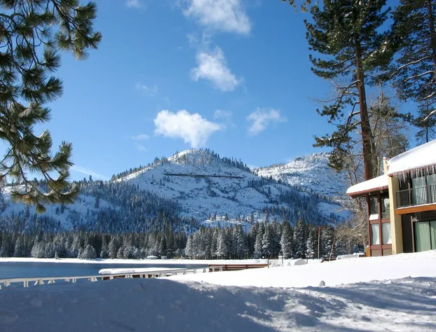 Donner Lake Village hotel detail image 3