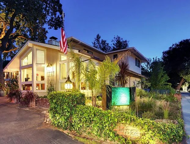 Saratoga Oaks Lodge hotel detail image 1