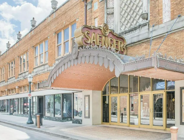 Super 8 by Wyndham Mobile hotel detail image 2