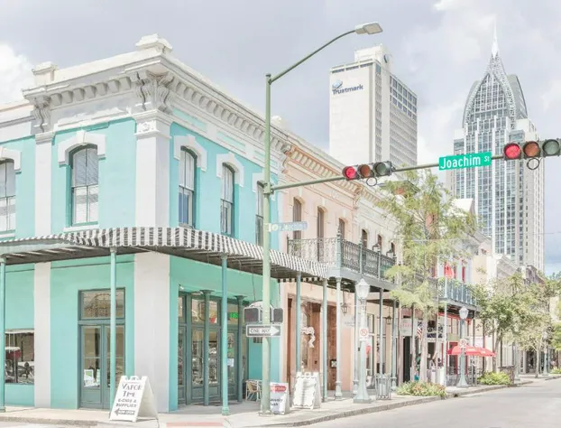 Super 8 by Wyndham Mobile hotel detail image 3