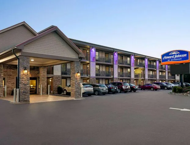 Howard Johnson by Wyndham Pigeon Forge hotel detail image 3