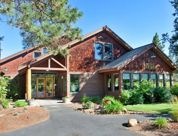 Running Y Resort hotel detail image 1