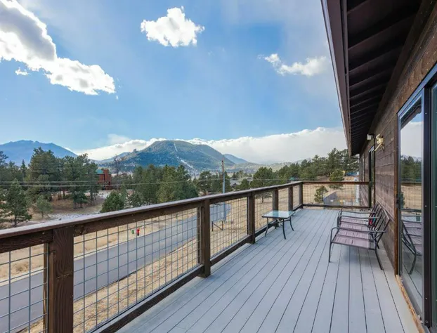 Coyote Mountain Lodge hotel detail image 3