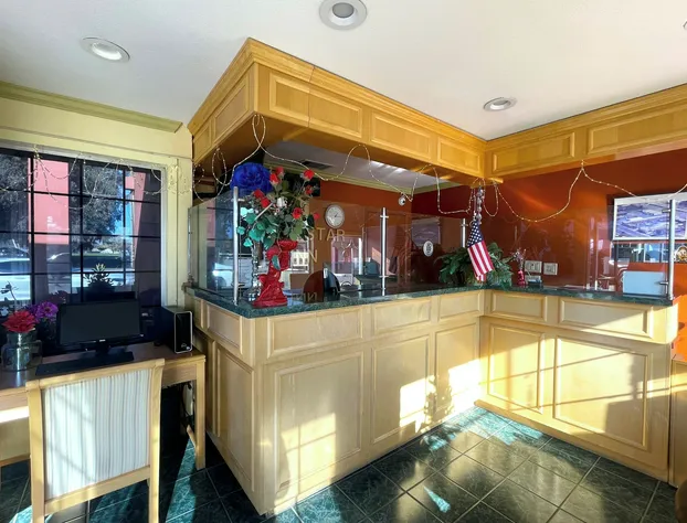 Sunstar Inn Los Banos near I-5 hotel detail image 4