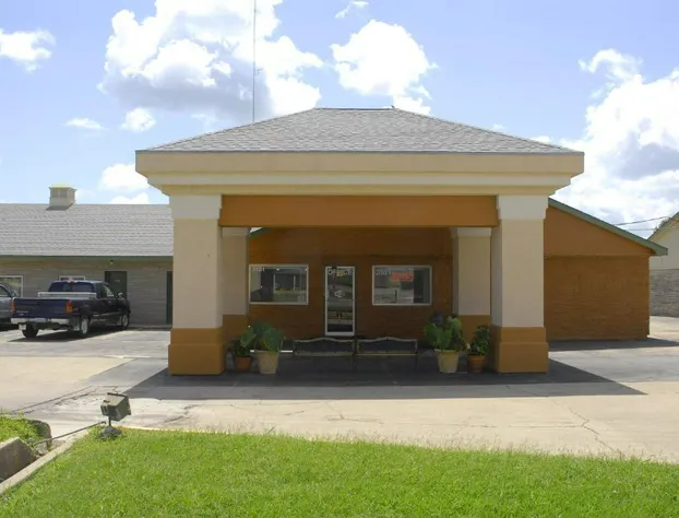 America's Best Inns & Suites hotel detail image 1