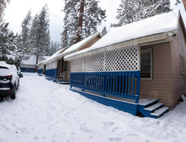 Cathy's Cottages hotel detail image 4