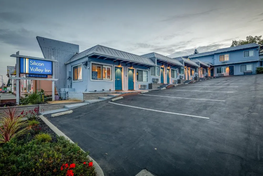 Silicon Valley Inn hotel hero