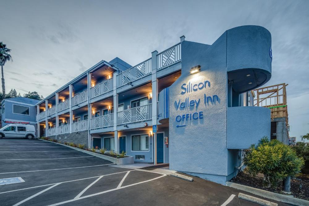 Silicon Valley Inn hotel hero