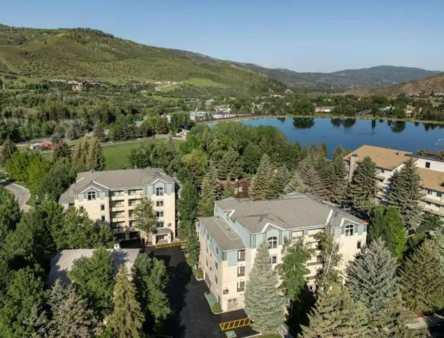 Sheraton Lakeside Terrace Villas at Mountain Vista, Avon, Vail Valley hotel detail image 1