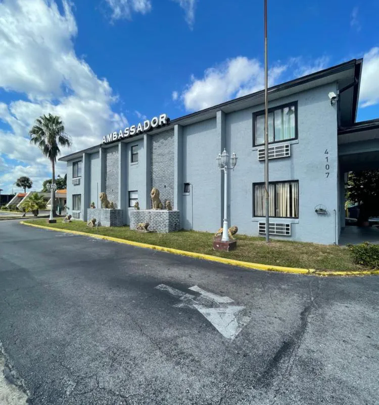 Ambassador Inn hotel hero