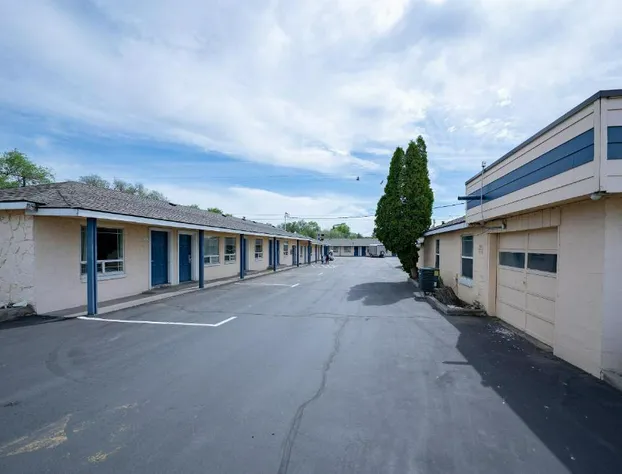 Budget Inn Madras By OYO hotel detail image 3