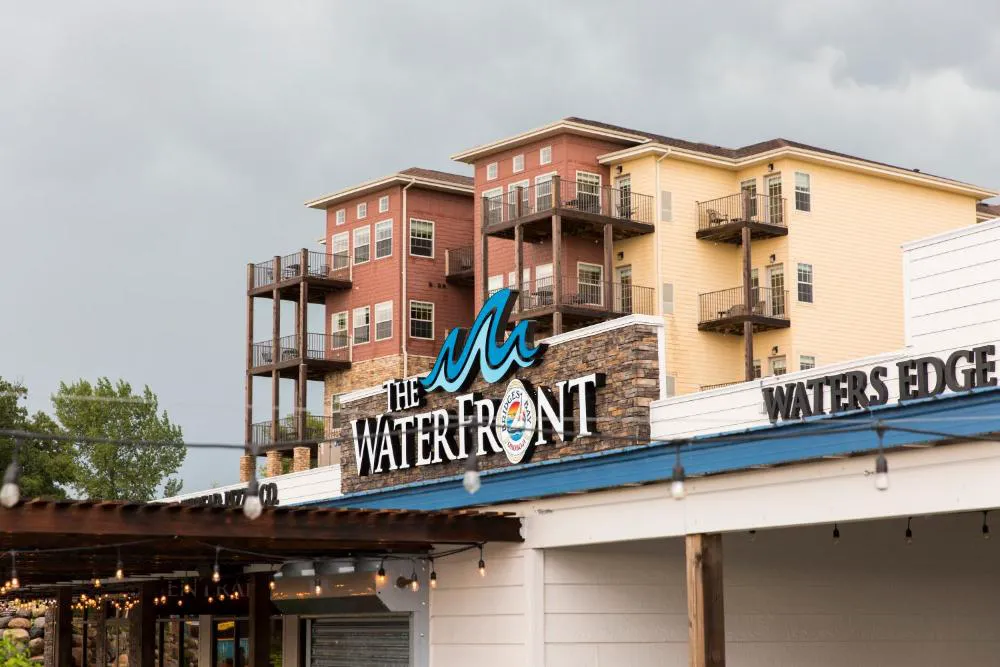 Bridges Bay Resort hotel hero