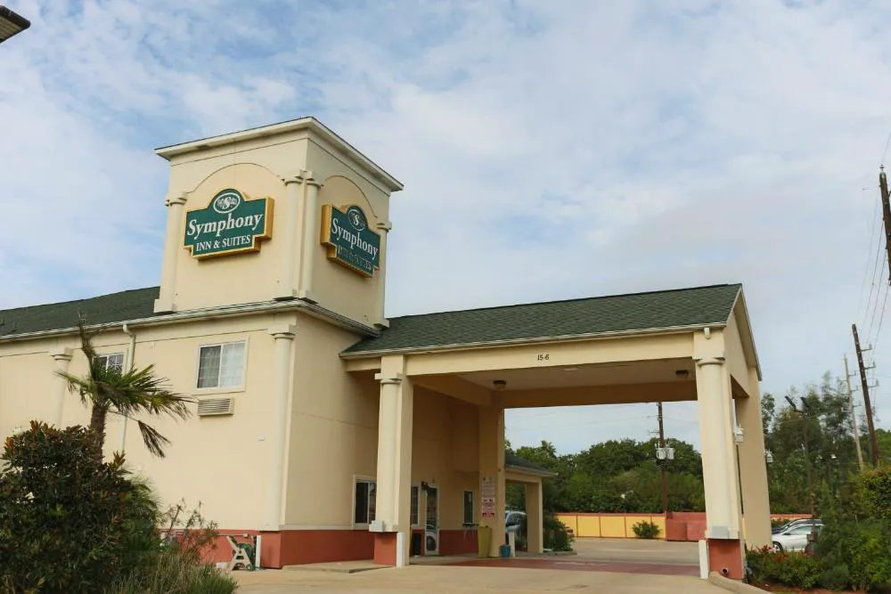Symphony Inn and Suites hotel hero