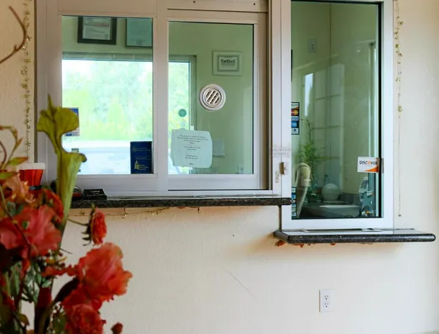 Symphony Inn and Suites hotel detail image 1