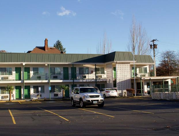 Knights Inn Salem, OR hotel detail image 1