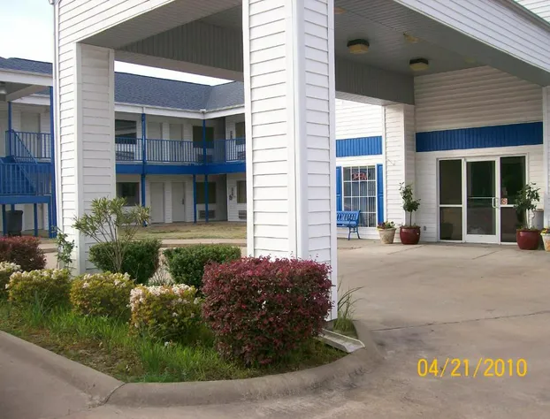 American Inn and Suites White Hall hotel detail image 2