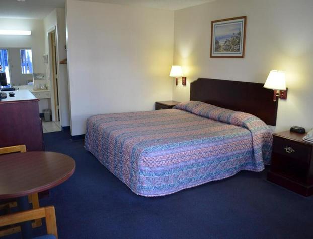 American Inn and Suites White Hall hotel detail image 3