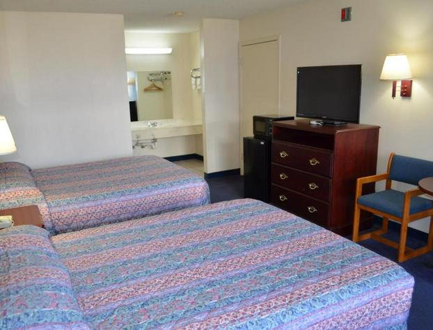 American Inn and Suites White Hall hotel detail image 4