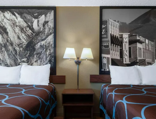 Super 8 by Wyndham Livingston Yellowstone hotel detail image 4