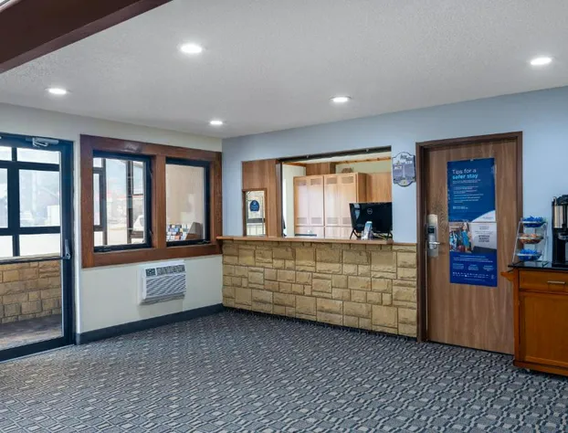 Super 8 by Wyndham Livingston Yellowstone hotel detail image 3