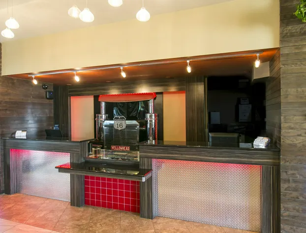 Ramada by Wyndham Edmonton Yellowhead NW hotel detail image 3